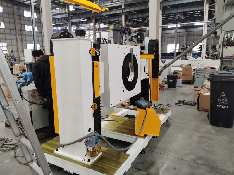 升降翻轉(zhuǎn)變位機    翻轉(zhuǎn)第七軸   焊